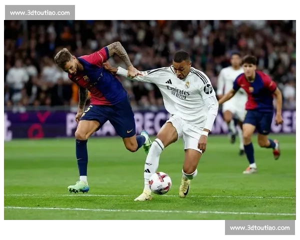 国家德比 2-1!14 亿皇马三球被吹逆转 神锋 10 轮 11 球封神 国家德比 2-1!14 亿皇马三球被吹逆转 神锋 10 轮 11 球封神