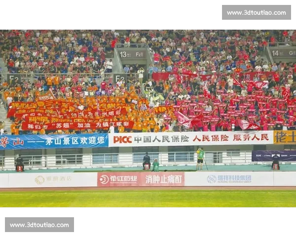 连云港苏超试训启动,重庆学子焦煜桀:跨越千里的足球梦 连云港苏超试训启动,重庆学子焦煜桀:跨越千里的足球梦