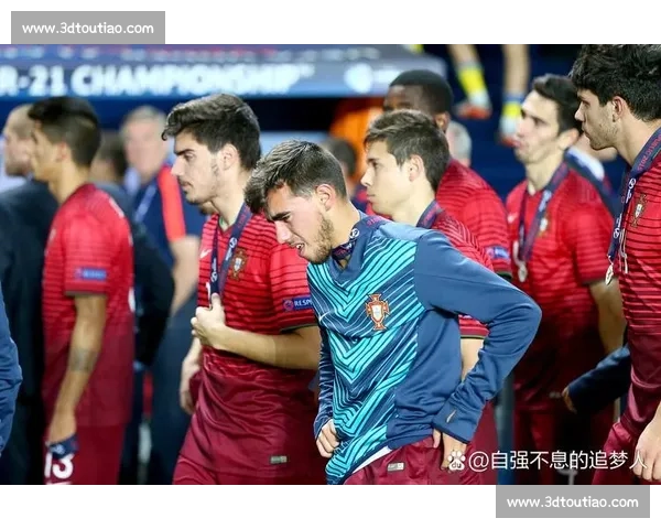 欧洲杯焦点战葡萄牙对决荷兰巨星碰撞谁主沉浮战术博弈与荣耀之夜 欧洲杯焦点战葡萄牙对决荷兰巨星碰撞谁主沉浮战术博弈与荣耀之夜